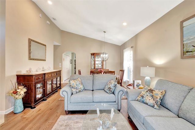 1821 Berkshire Circle SW, Vero Beach, FL 32968