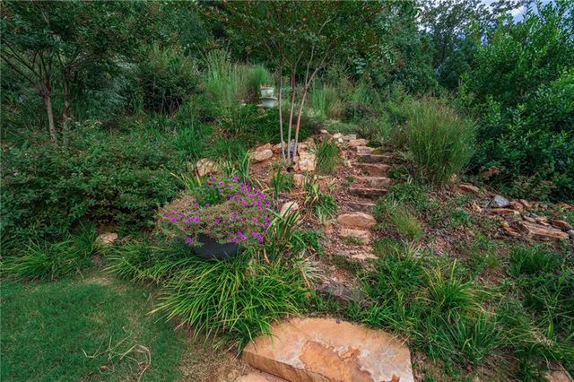 223 Hickory Bluffs Parkway, Canton, GA 30114
