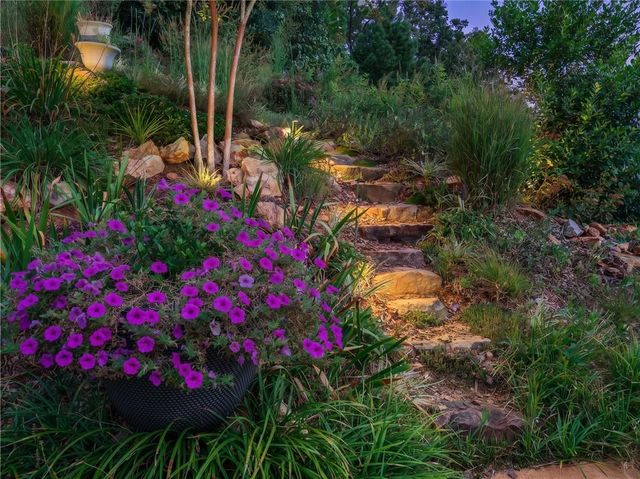 223 Hickory Bluffs Parkway, Canton, GA 30114