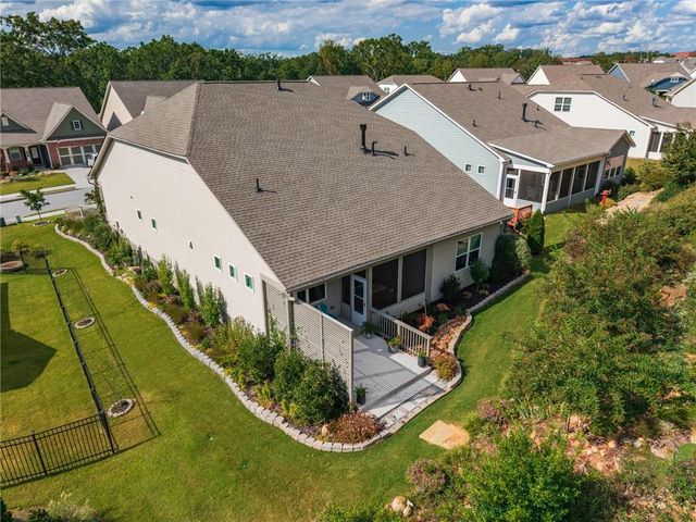 223 Hickory Bluffs Parkway, Canton, GA 30114