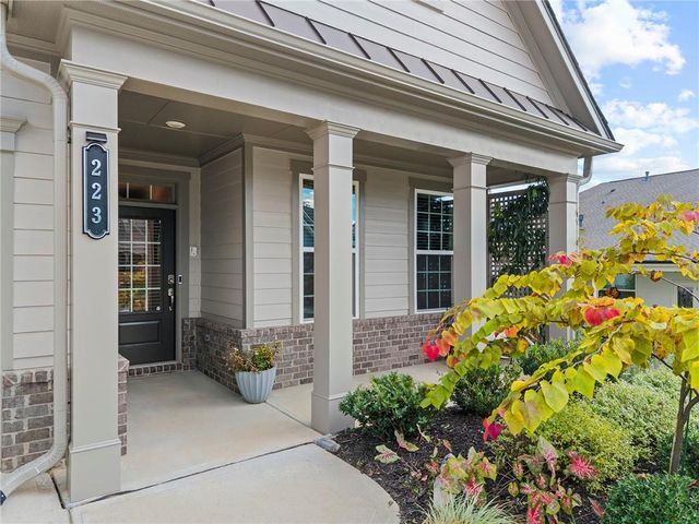223 Hickory Bluffs Parkway, Canton, GA 30114