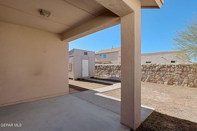 1025 Bombardier Place, El Paso, TX 79908