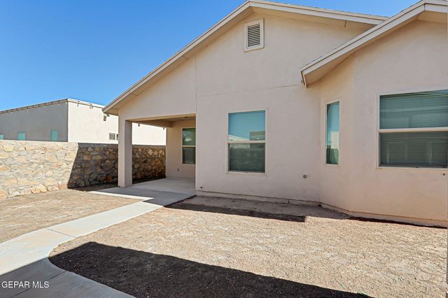 1025 Bombardier Place, El Paso, TX 79908
