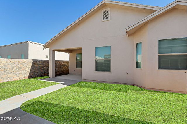 1025 Bombardier Place, El Paso, TX 79908