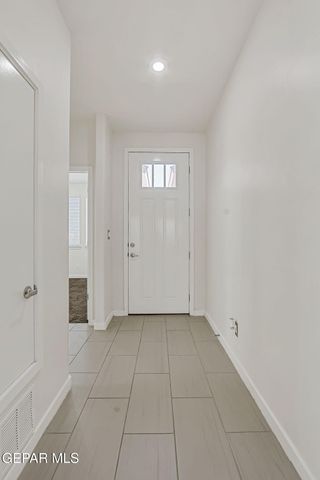 1025 Bombardier Place, El Paso, TX 79908