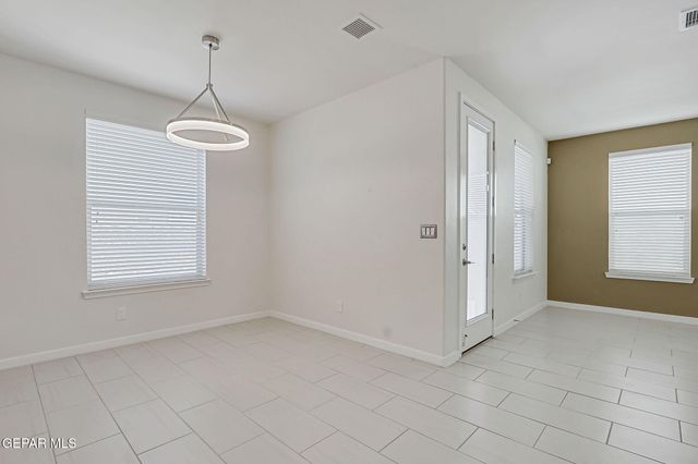 1025 Bombardier Place, El Paso, TX 79908