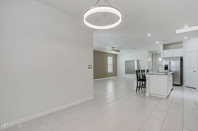 1025 Bombardier Place, El Paso, TX 79908