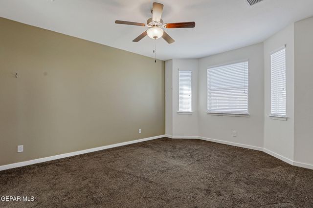 1025 Bombardier Place, El Paso, TX 79908
