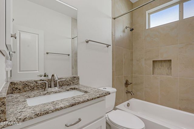 1025 Bombardier Place, El Paso, TX 79908