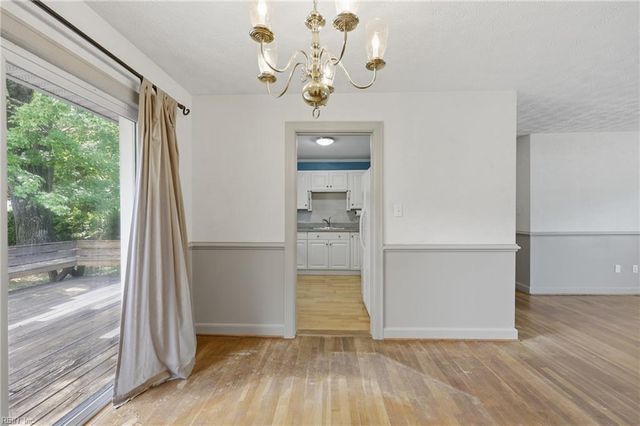 50 Middlesex RD, Newport News, VA 23606