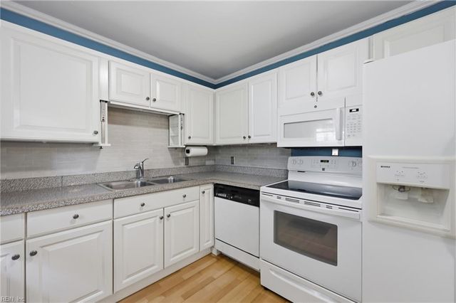 50 Middlesex RD, Newport News, VA 23606
