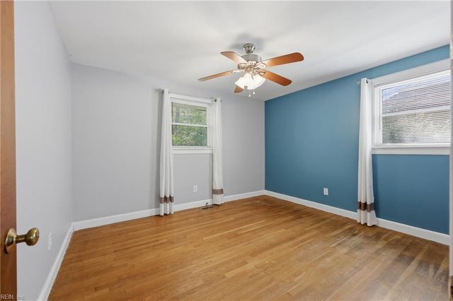 50 Middlesex RD, Newport News, VA 23606