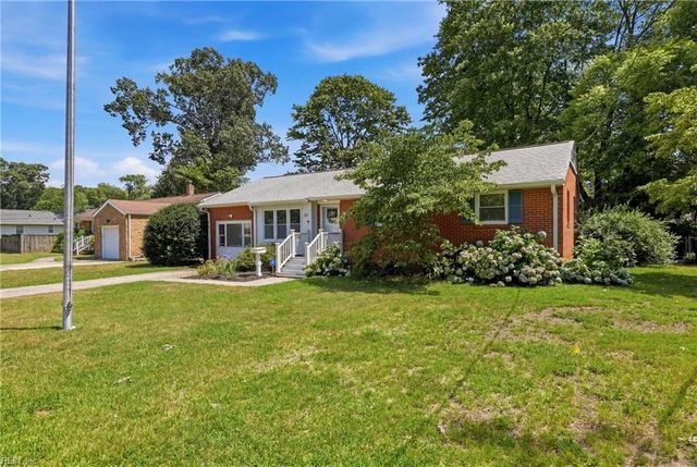 50 Middlesex RD, Newport News, VA 23606