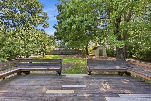 50 Middlesex RD, Newport News, VA 23606