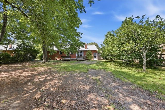50 Middlesex RD, Newport News, VA 23606