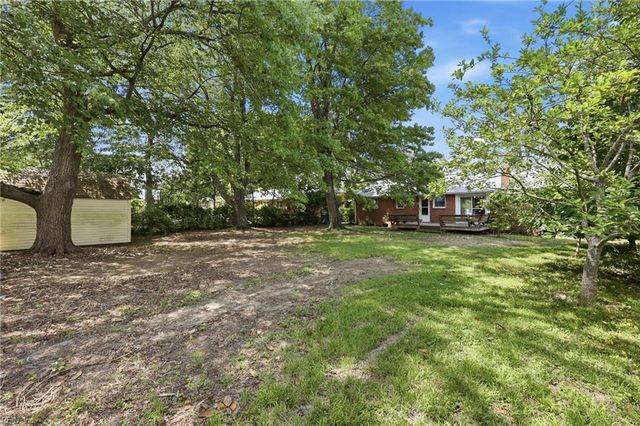 50 Middlesex RD, Newport News, VA 23606