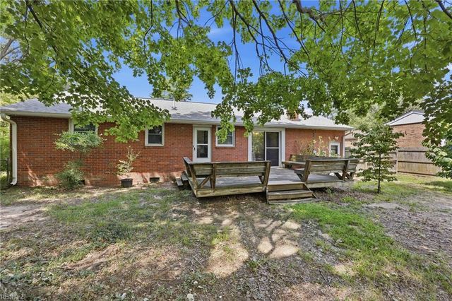 50 Middlesex RD, Newport News, VA 23606