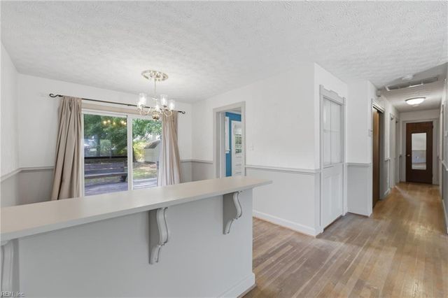 50 Middlesex RD, Newport News, VA 23606