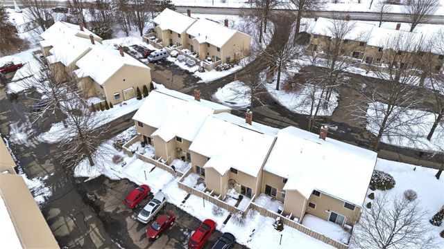 336 Intervale Rd Apt E4, Gilford, NH 03249