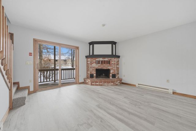 336 Intervale Rd Apt E4, Gilford, NH 03249