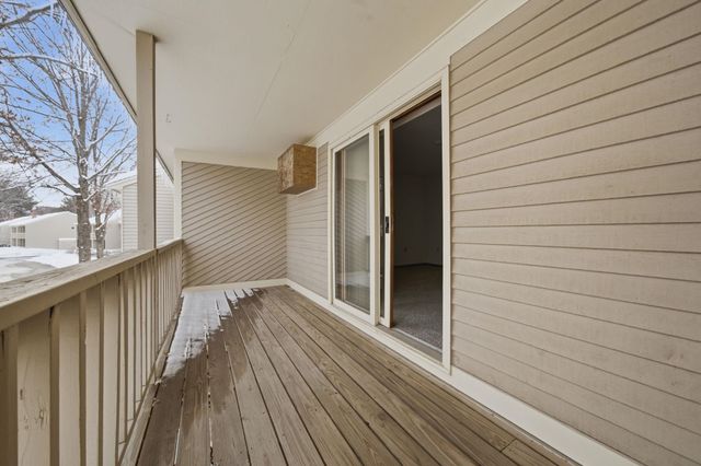 336 Intervale Rd Apt E4, Gilford, NH 03249