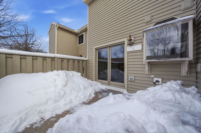 336 Intervale Rd Apt E4, Gilford, NH 03249