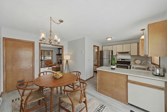 336 Intervale Rd Apt E4, Gilford, NH 03249