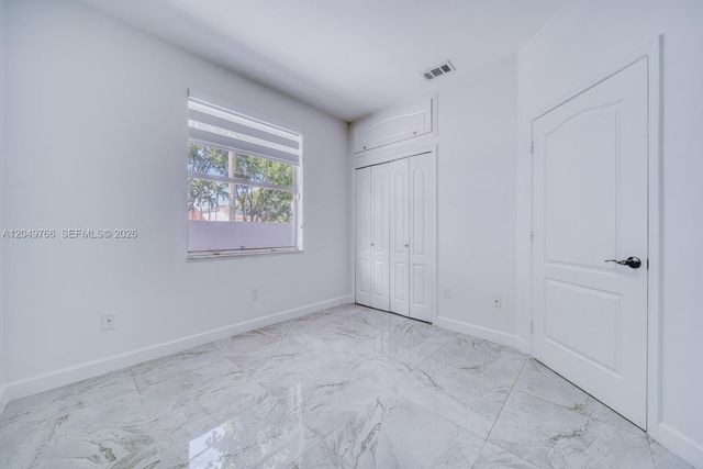 15950 SW 71st Ter, Miami, FL 33193