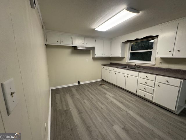 110 Pinecone Drive, East Dublin, GA 31027