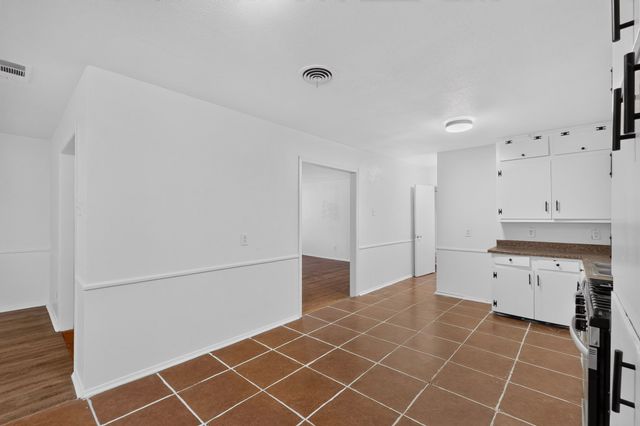 8636 Greenmound Avenue, Dallas, TX 75227