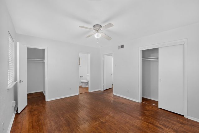 8636 Greenmound Avenue, Dallas, TX 75227