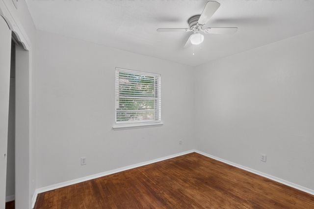 8636 Greenmound Avenue, Dallas, TX 75227