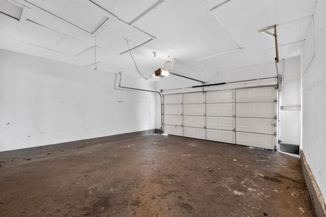 8636 Greenmound Avenue, Dallas, TX 75227