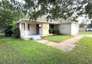 8636 Greenmound Avenue, Dallas, TX 75227