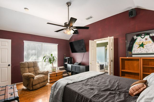 5924 Canberra Lane, Arlington, TX 76017