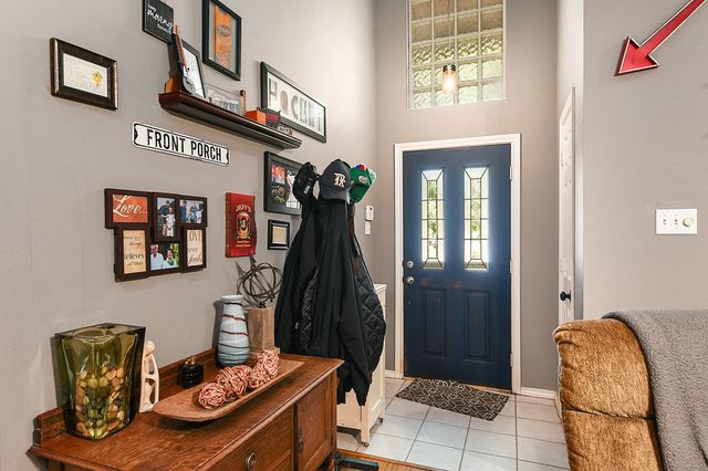 5924 Canberra Lane, Arlington, TX 76017