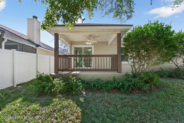 980 N LILAC Loop, St. Johns, FL 32259