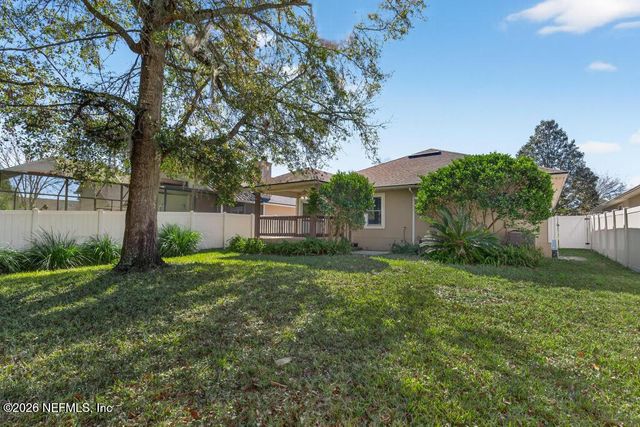 980 N LILAC Loop, St. Johns, FL 32259