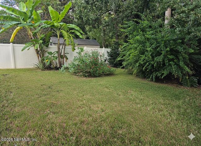 980 N LILAC Loop, St. Johns, FL 32259