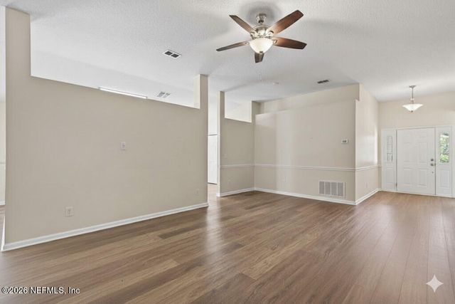 980 N LILAC Loop, St. Johns, FL 32259