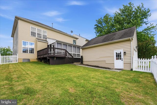 82 BRADDOCK ST, Charles Town, WV 25414