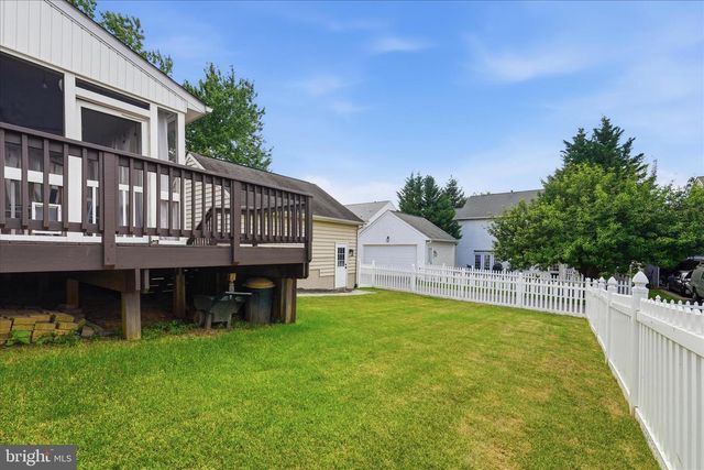 82 BRADDOCK ST, Charles Town, WV 25414