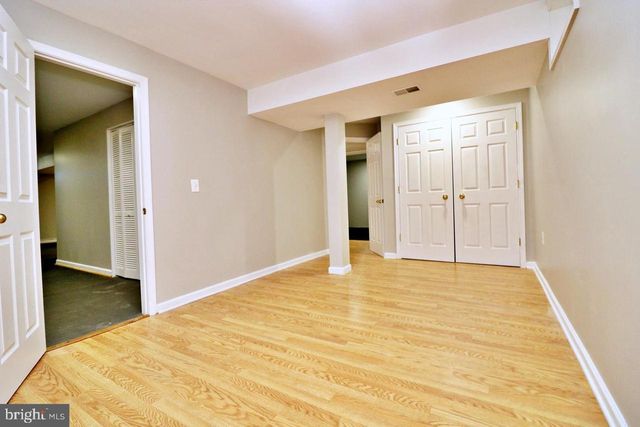 82 BRADDOCK ST, Charles Town, WV 25414