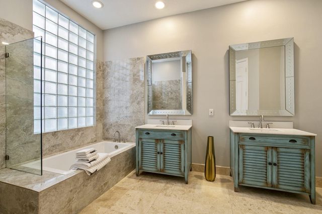 130 Andalusia Way, Palm Beach Gardens, FL 33418