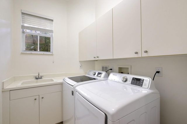 130 Andalusia Way, Palm Beach Gardens, FL 33418