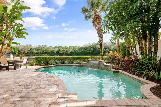 130 Andalusia Way, Palm Beach Gardens, FL 33418