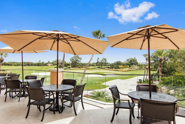 130 Andalusia Way, Palm Beach Gardens, FL 33418