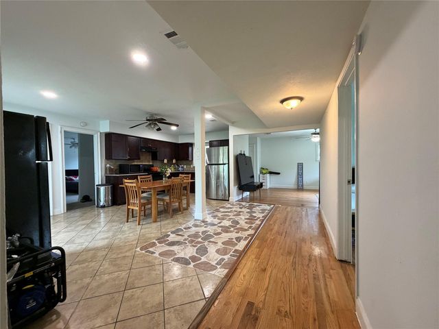 9507 Vogue Lane, Houston, TX 77080