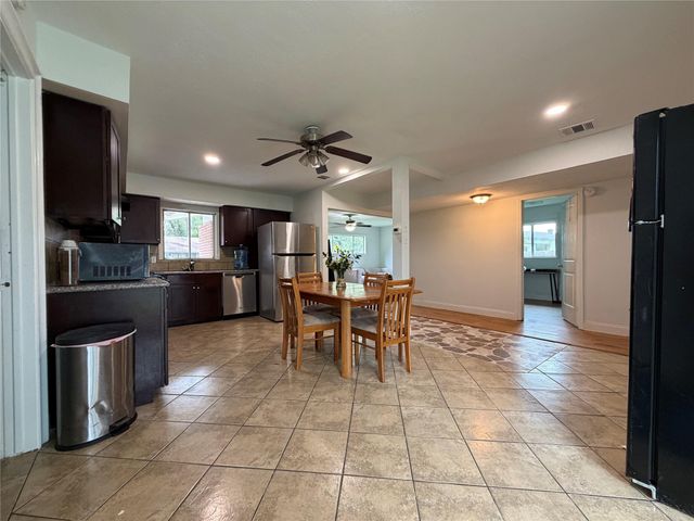 9507 Vogue Lane, Houston, TX 77080