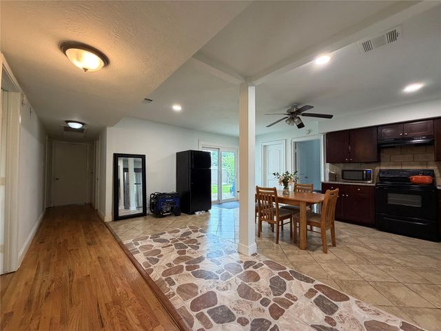 9507 Vogue Lane, Houston, TX 77080